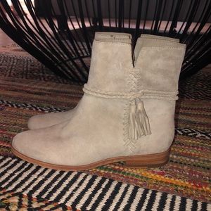 Frye women's tina whipstitch tassel booties